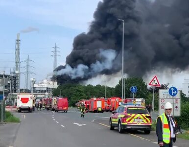Miniatura: Silna eksplozja w Leverkusen. Nad miastem...