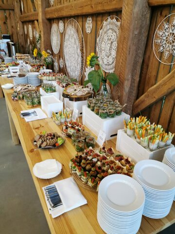 Catering weselny i&nbsp;nie tylko, czyli pyszna zabawa w&nbsp;dobrym stylu