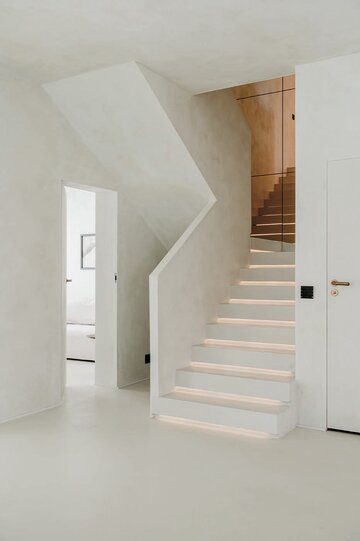 Dom słynnych influencerów: nowoczesne wnętrza pełne komfortu, elegancji i technologii 