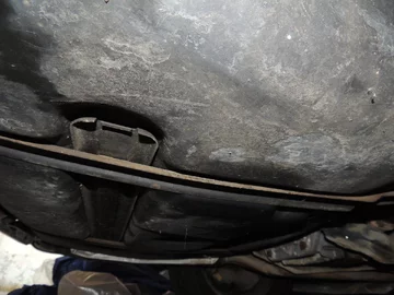 25-letnie BMW z bułgarskiego magazynu. Nigdy nie wyjechały na drogi 