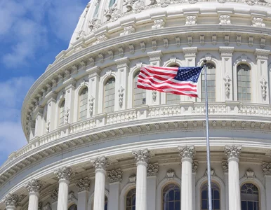 Miniatura: Policja przeszukuje Kapitol....