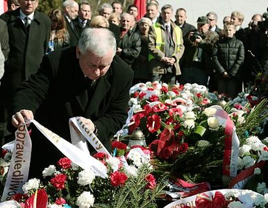 Miniatura: Kaczyński: nie ma wśród nas mojego brata,...