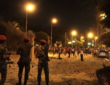 Miniatura: Pokojowy marsz w Egipcie: kamienie, kije,...