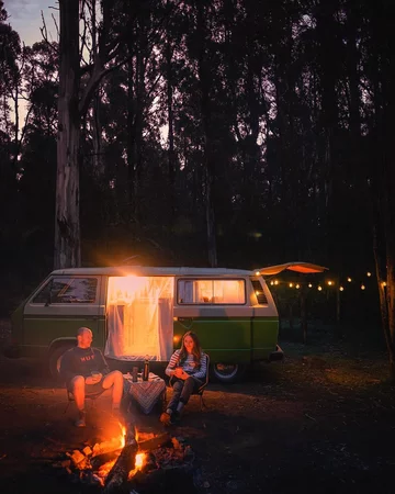 Bus przerobiony na mieszkanie 