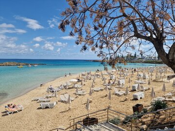 Plaża Fig Tree Bay w&nbsp;Protaras na&nbsp;Cyprze