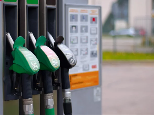 Miniatura: Rząd dołączy kolejne paliwo do obniżek?...