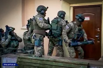 Uderzenie w gang związany z kibolami 