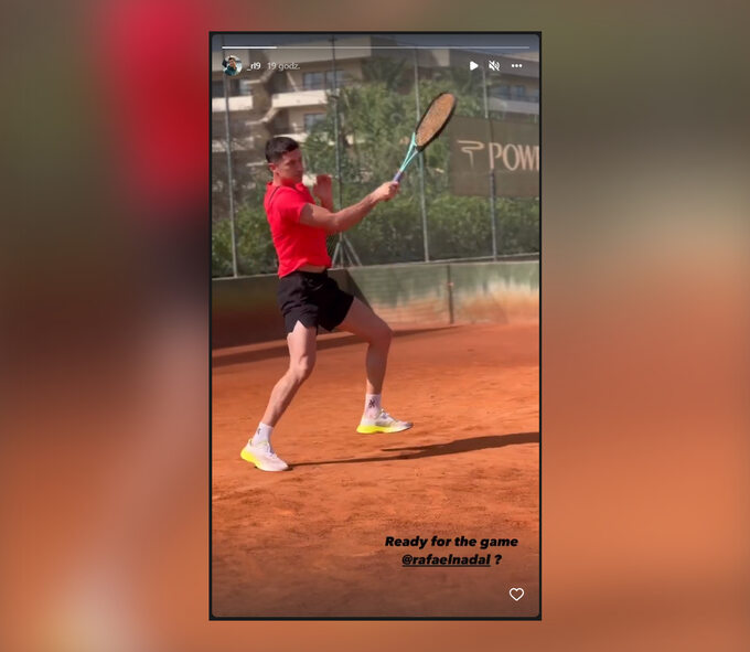 Lewandowski trenuje tenis