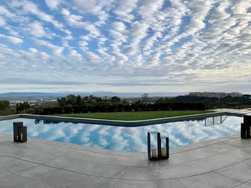 The Orum House w Bel Air, najdroższej dzielnicy Los Angeles Beyone, Hollywood, Bel Air