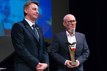 Dyrektor KOWR OT w&nbsp;Częstochowie Konrad Jarzyński i&nbsp;Dariusz Piotrowski, prezes Fruktus Agros Nova (Grupa Maspex)
