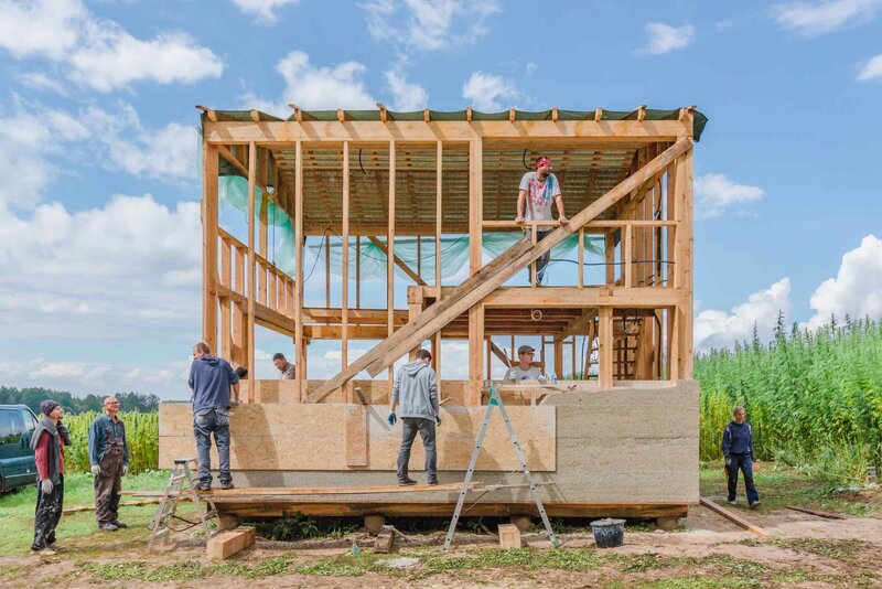 Konoplit &ndash; naturalny materiał budowlany, kt&oacute;ry obniża rachunki i&nbsp;poprawia mikroklimat domu