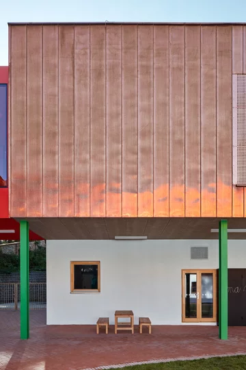 Podstawówka w dawnej plebanii, projekt Public Atelier oraz FUUZE Linka, szkoła, plebania