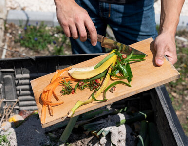 Miniatura: Robisz kompost? Uważaj! Te rzeczy mogą...