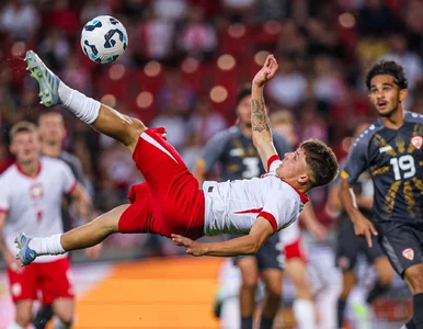 Miniatura: Wyleciał z reprezentacji Polski za aferę...