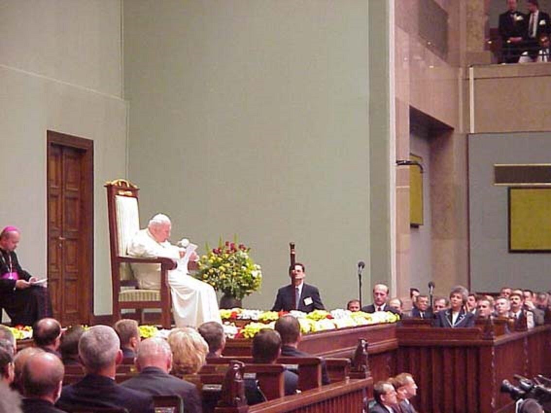Jan Paweł II w Sejmie Rzeczypospolitej Polskiej w 1999 roku 