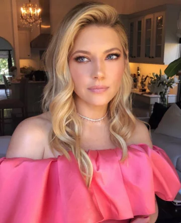 Katheryn Winnick 