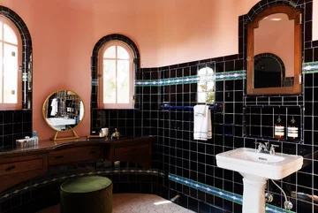 Zabytkowy zamek w... Hollywood, projekt A.F. Leicht TopTen, zamek w Hollywood