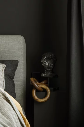 Mieszkanie z czarną kuchnią, proj. Studio Ony-X 