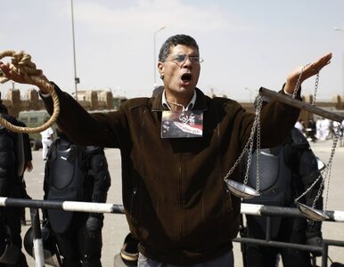 Miniatura: Egipt: armia przejmie władzę?