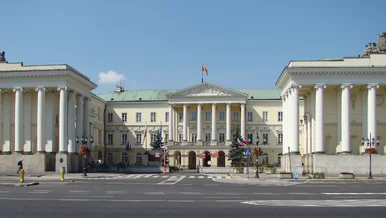 Miniatura: Zabetonowanie posad czy świeża krew?...