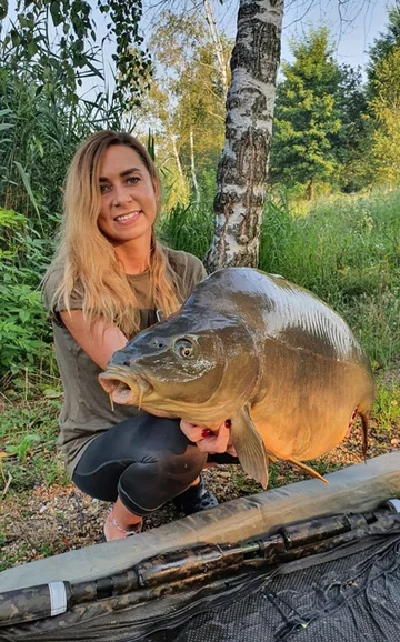 Monika Lechowska-Bacia z rybą 