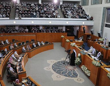 Miniatura: Najpierw parlament, teraz rząd. Kuwejt bez...