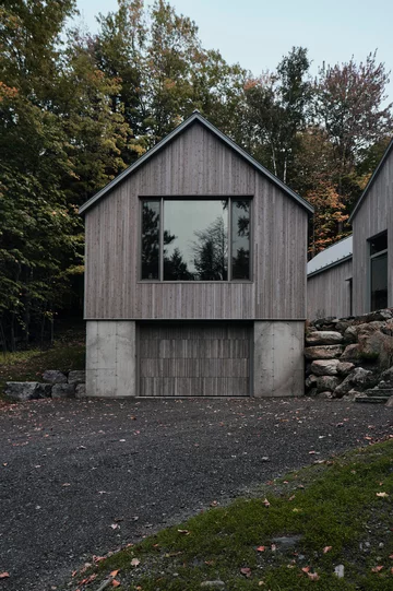 Minimalistyczny dom na klifie, projekt Matière Première Architecture 