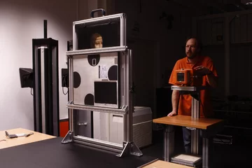 Badania obrazu Dama z gronostajem autorstwa Leonarda da Vinci 