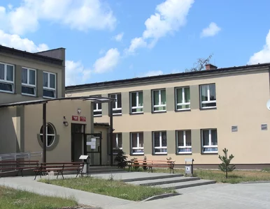 Miniatura: Rodzic rzucił się na dyrektorkę. Na jaw...