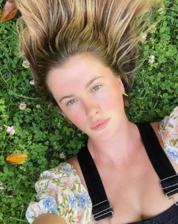 Ireland Baldwin 