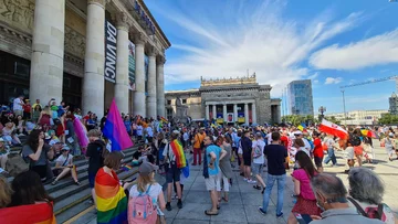 Tłumy ludzi na Paradzie Równości w Warszawie 