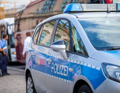 Miniatura: Wyrzucili ich z baru za brak maseczek....