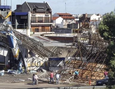 Miniatura: Nad Buenos Aires zagrzmiało i zawiało - 13...