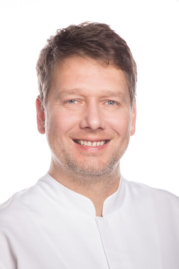 dr Przemysław Stankowski