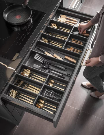 Systemy wyposażenia szuflad i szaf marki PEKA PEKA, kuchnia