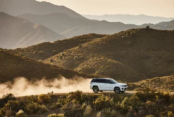 Jeep Grand Cherokee Summit Reserve 