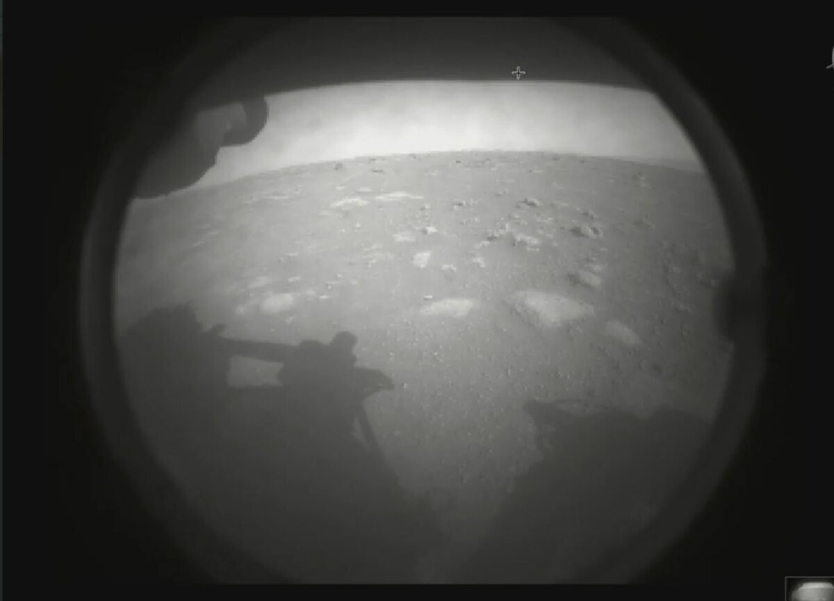 Pierwsze zdjęcia łazika Perseverance z Marsa - 18 lutego 2021 