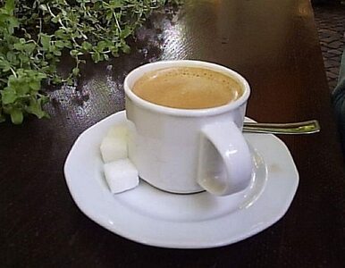 Miniatura: Kawa w barze coraz droższa