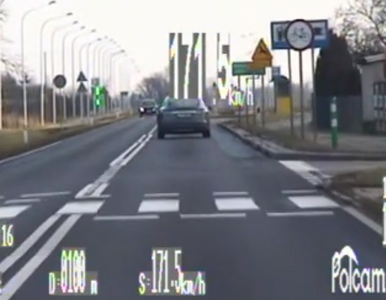 Miniatura: Teslą 171 km/h przez przejście dla...