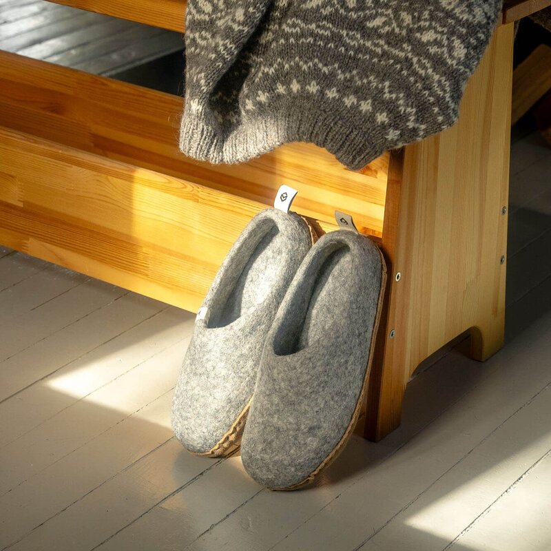 Wełniane kapcie od&nbsp;HOP DESIGN