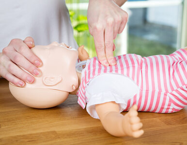 Miniatura: Jak pomóc niemowlęciu, które się...