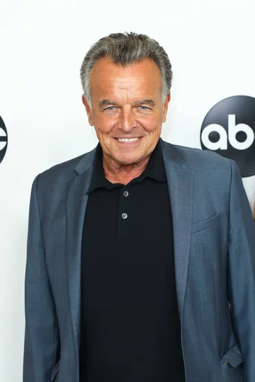 Ray Wise 