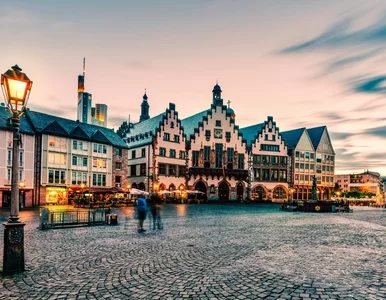 Miniatura: Frankfurt nad Menem — niemiecki Manhattan,...