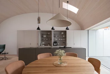 Nowoczesne mieszkanie w starym domu, projekt Atelier 111 Linka, Atelier 111