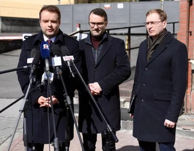 Miniatura: Politycy PiS krytykują Rafała...