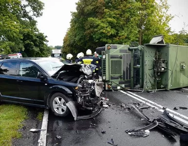 Miniatura: Wypadek z udziałem amerykańskiego pojazdu...