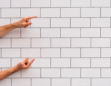 Miniatura: Twoje fugi ciemnieją? Ten domowy trik...