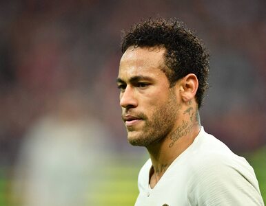 Miniatura: Neymar uderzył kibica w twarz. Zachowanie...
