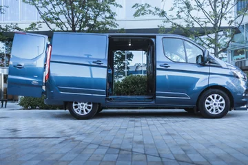 Ford Transit Custom Plug-In Hybrid 