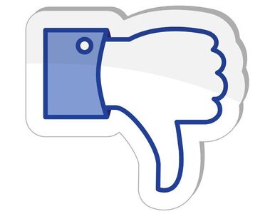 Miniatura: Spadek akcji Facebooka. Ciąg dalszy nastąpił